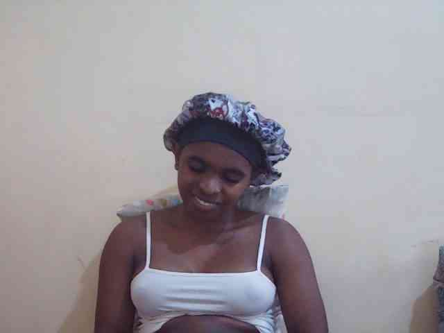 Sweetdiva2 webcam