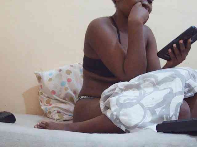Sweetdiva2 webcam