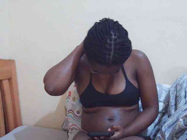Sweetdiva2 webcam