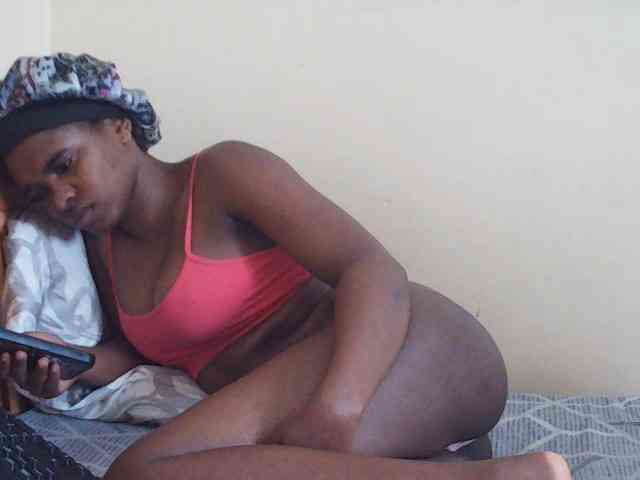 Sweetdiva2 webcam