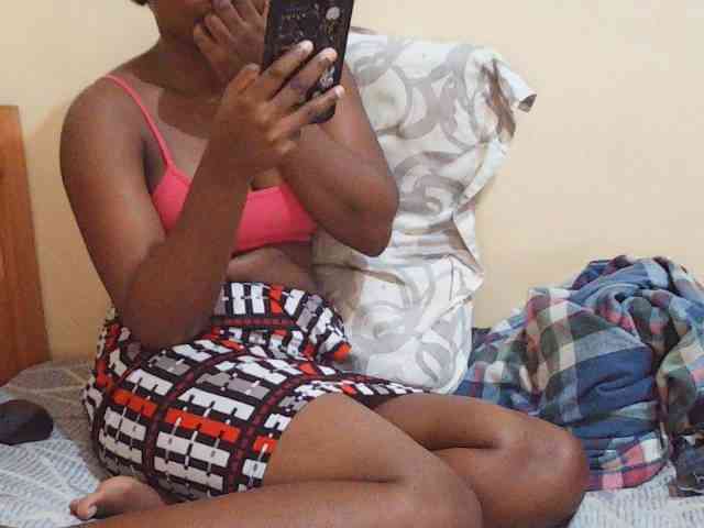Sweetdiva2 webcam