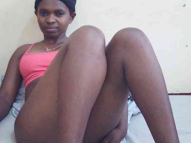 Sweetdiva2 webcam