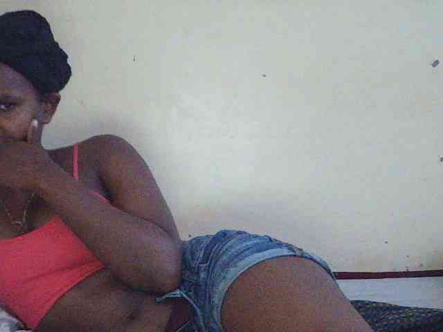 Sweetdiva2 webcam