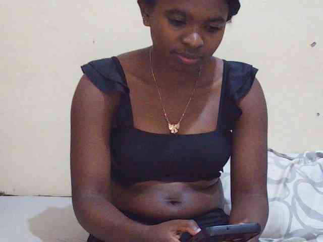 Sweetdiva2 webcam