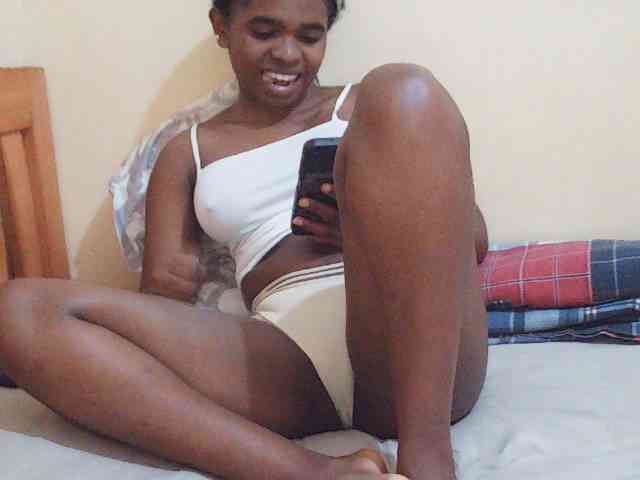 Sweetdiva2 webcam