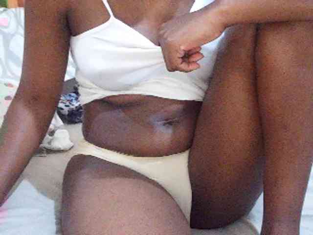 Sweetdiva2 webcam