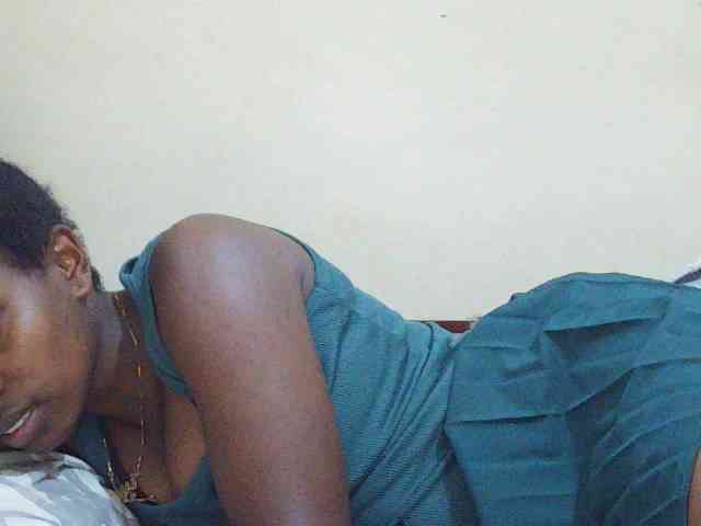 Sweetdiva2 webcam