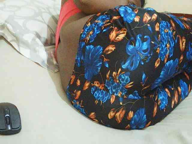 Sweetdiva2 webcam