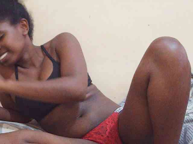 Sweetdiva2 webcam