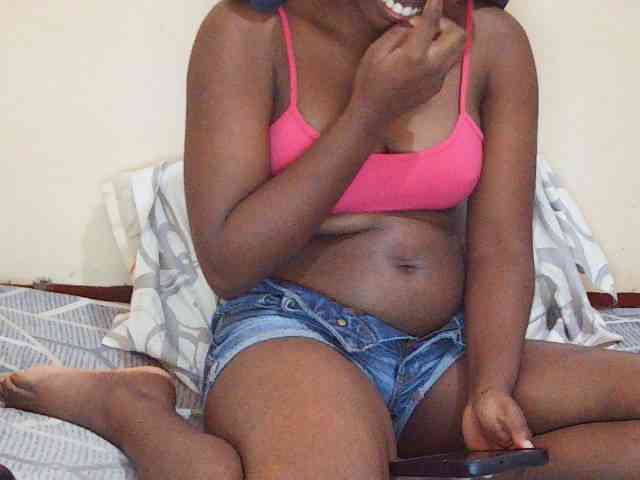 Sweetdiva2 webcam