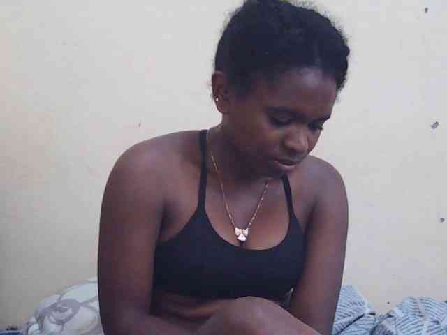 Sweetdiva2 webcam