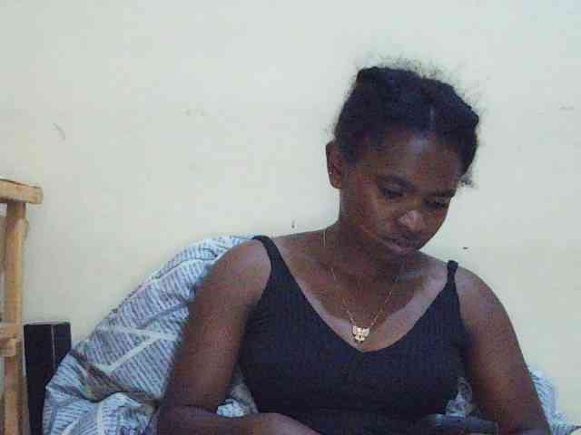 Sweetdiva2 webcam