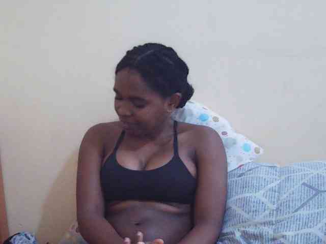 Sweetdiva2 webcam
