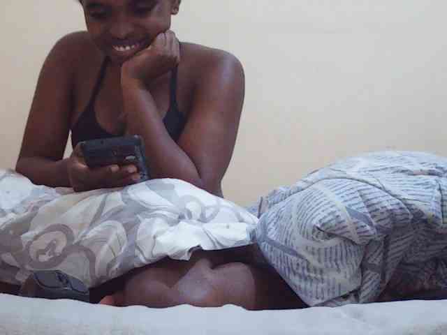 Sweetdiva2 webcam