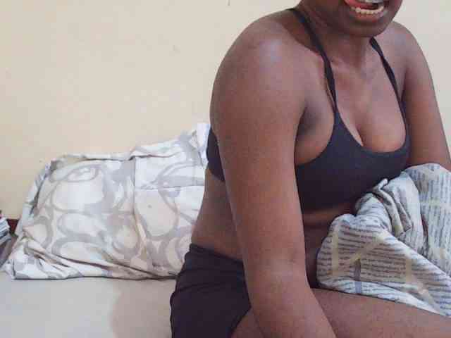 Sweetdiva2 webcam