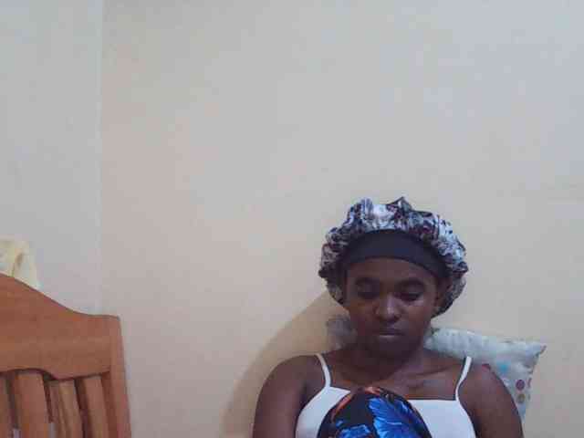 Sweetdiva2 webcam