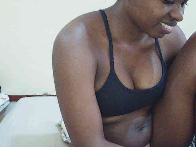 Sweetdiva2 webcam