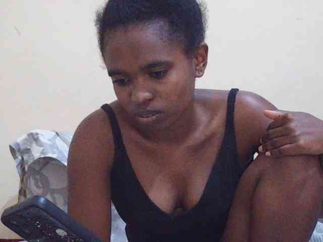 Sweetdiva2 webcam