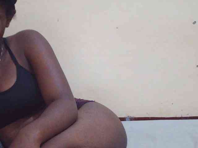 Sweetdiva2 webcam