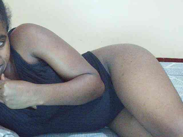 Sweetdiva2 webcam
