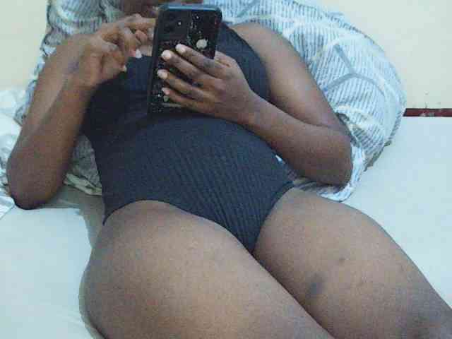 Sweetdiva2 webcam
