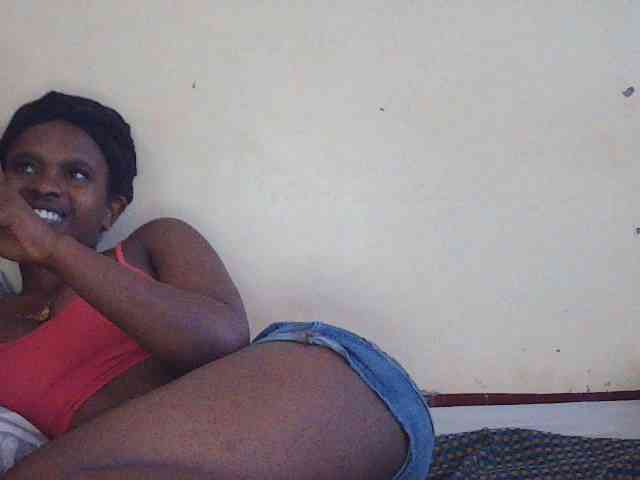 Sweetdiva2 webcam