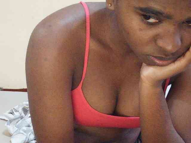 Sweetdiva2 webcam