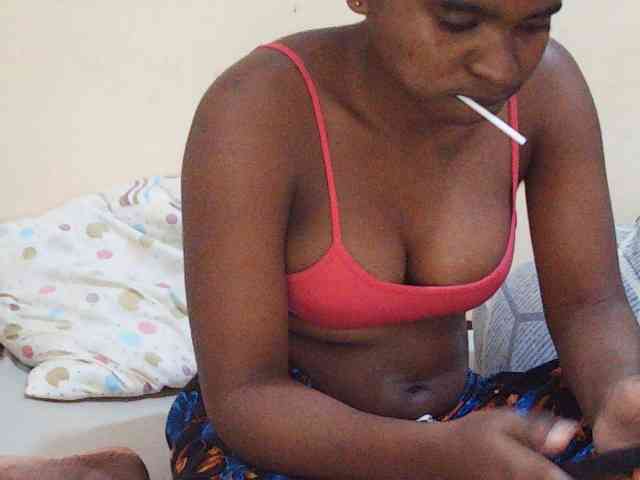Sweetdiva2 webcam