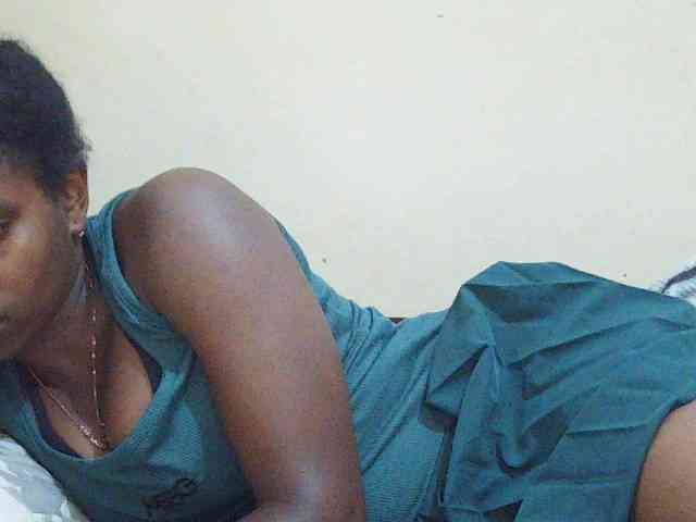 Sweetdiva2 webcam