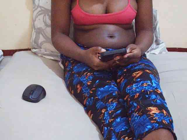 Sweetdiva2 webcam