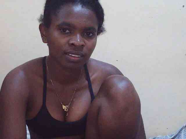 Sweetdiva2 webcam