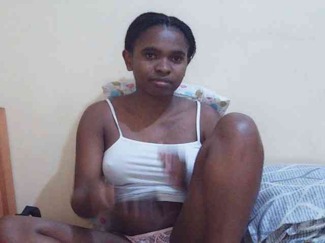 Sweetdiva2 webcam