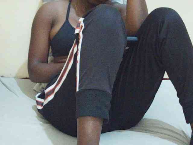 Sweetdiva2 webcam