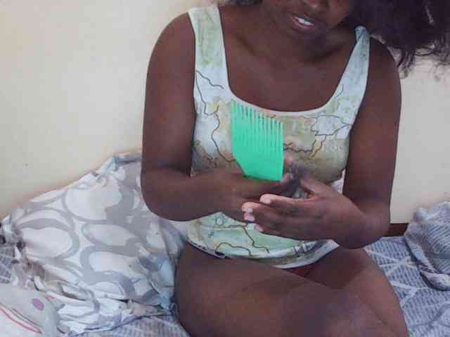 Sweetdiva2 webcam