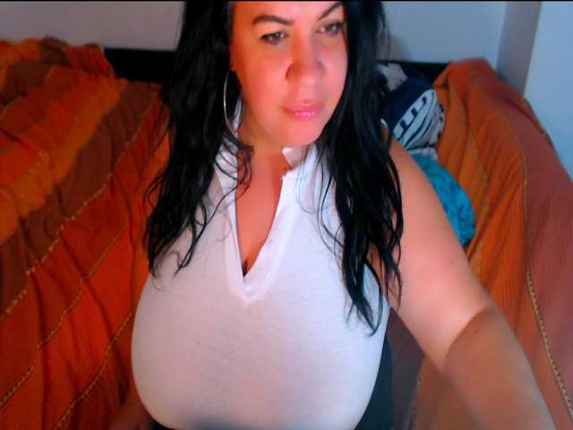 Your_hot_Escape live cam preview