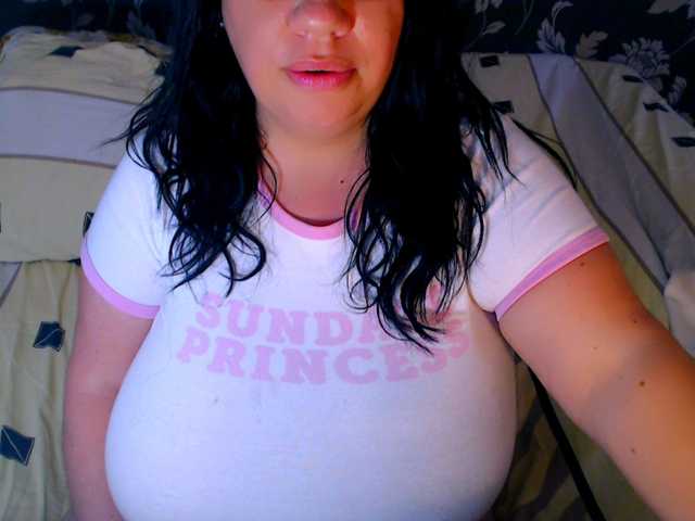 LustfulL3ps's BongaCams show and profile