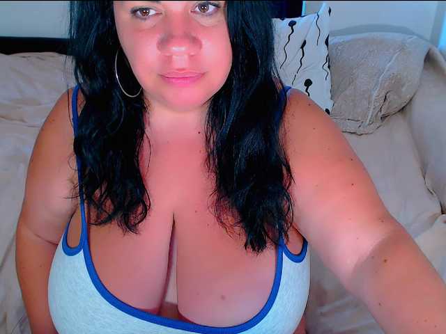 LustfulL3ps live cam on BongaCams