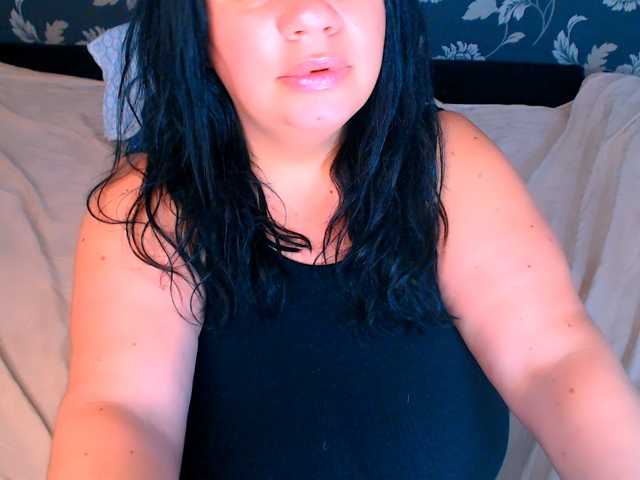 LustfulL3ps live cam on BongaCams
