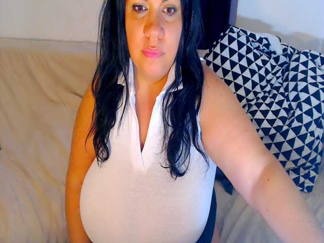 Your_hot_Escape live cam preview