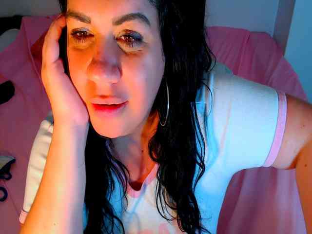 LustfulL3ps webcam
