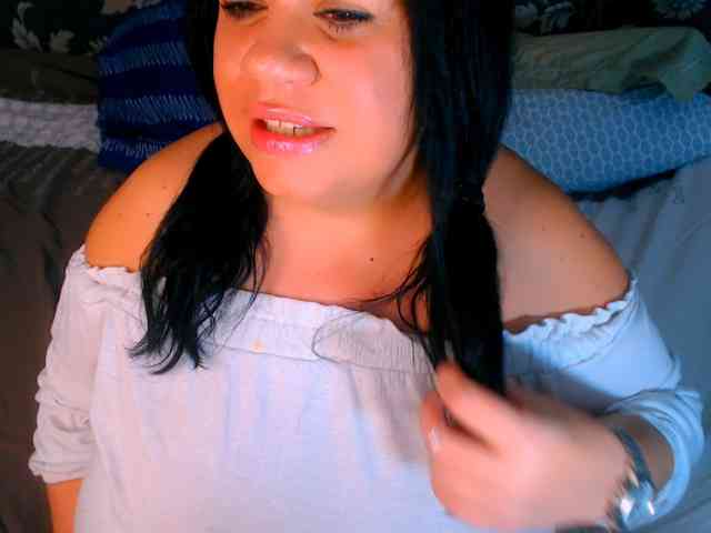 Your_hot_Escape webcam