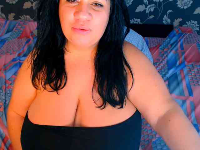 Your_hot_Escape webcam
