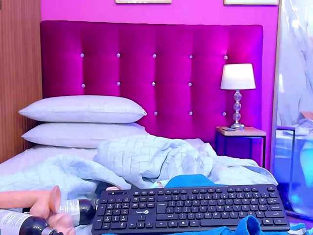 naughtyyindiann live cam on BongaCams