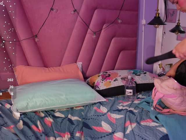 naughtyyindiann live cam on BongaCams