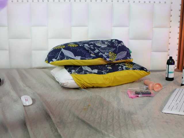 naughtyyindiann live cam on BongaCams