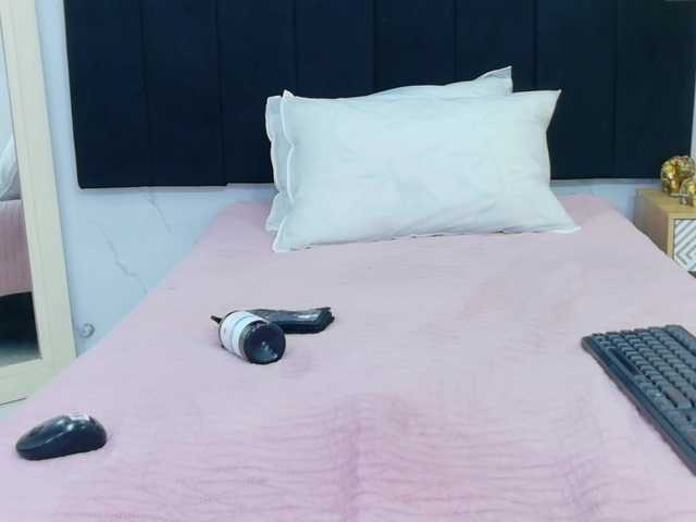 naughtyyindiann live cam on BongaCams
