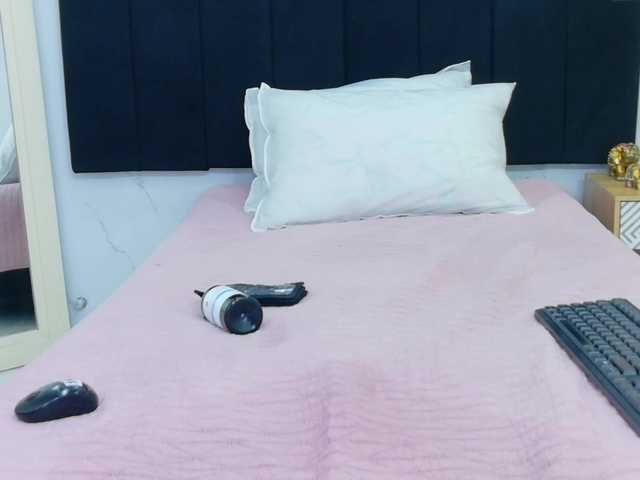 naughtyyindiann live cam on BongaCams