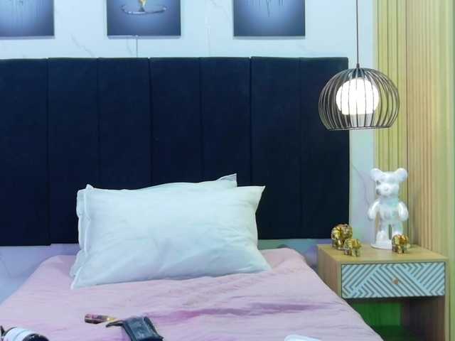 naughtyyindiann live webcam show