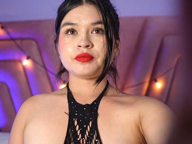naughtyyindiann live cam on BongaCams