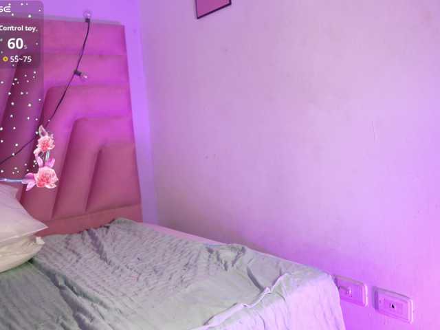 naughtyyindiann live webcam show